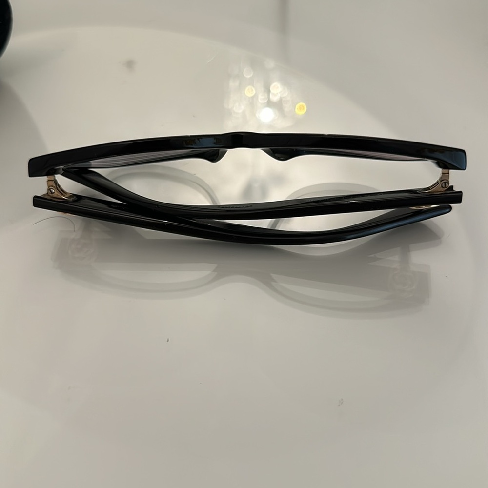 Gucci Glasses - Picture 8 of 8